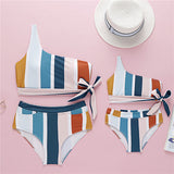 Mommy and Me Swimsuits Stripe Family Matching Swimwear Sets 2019 Beach Sexy Mom And Daughter Bikini Clothes Family Look Outfits